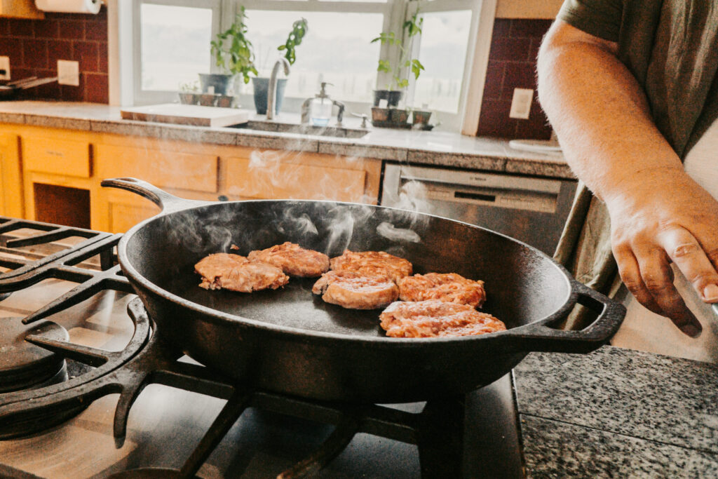 pork sausage in cast iron